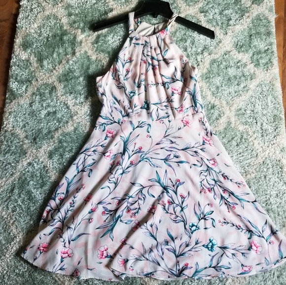 Express Dresses & Skirts - Express floral dress